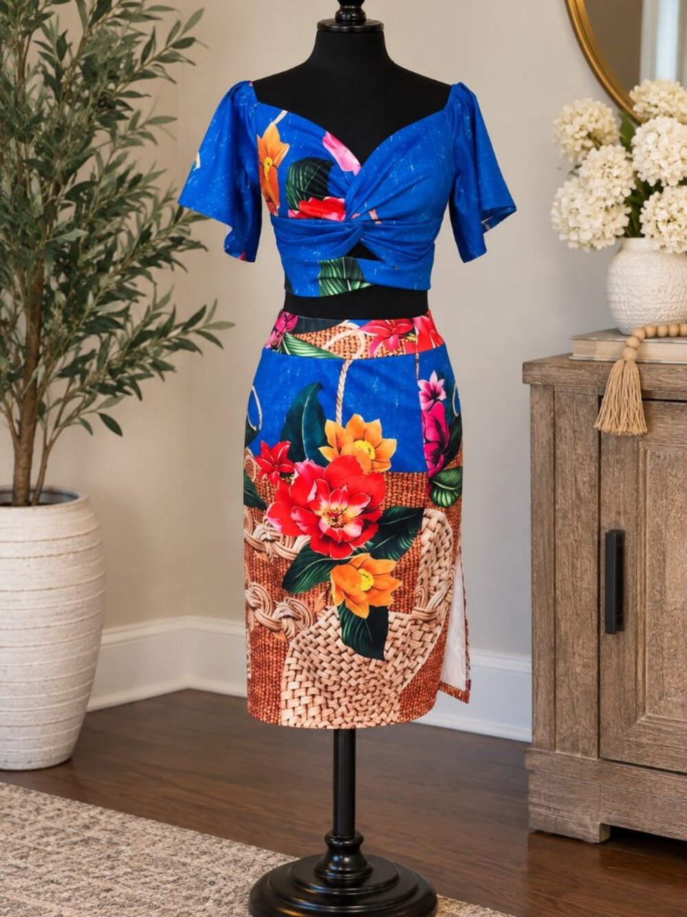 NWOT ChicMe Floral 2-piece Off Shoulder Twist Crop Top & Split High Waist Skirt